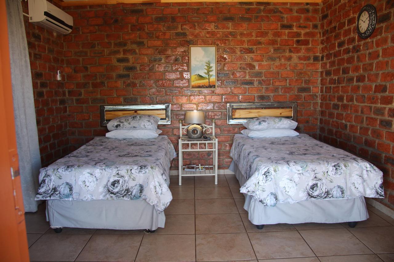 Pondoki Rest Camp Grootfontein Экстерьер фото