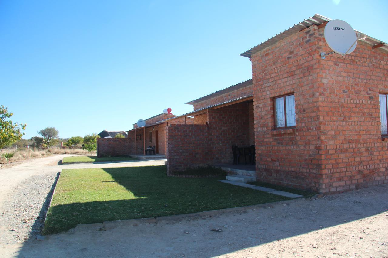 Pondoki Rest Camp Grootfontein Экстерьер фото