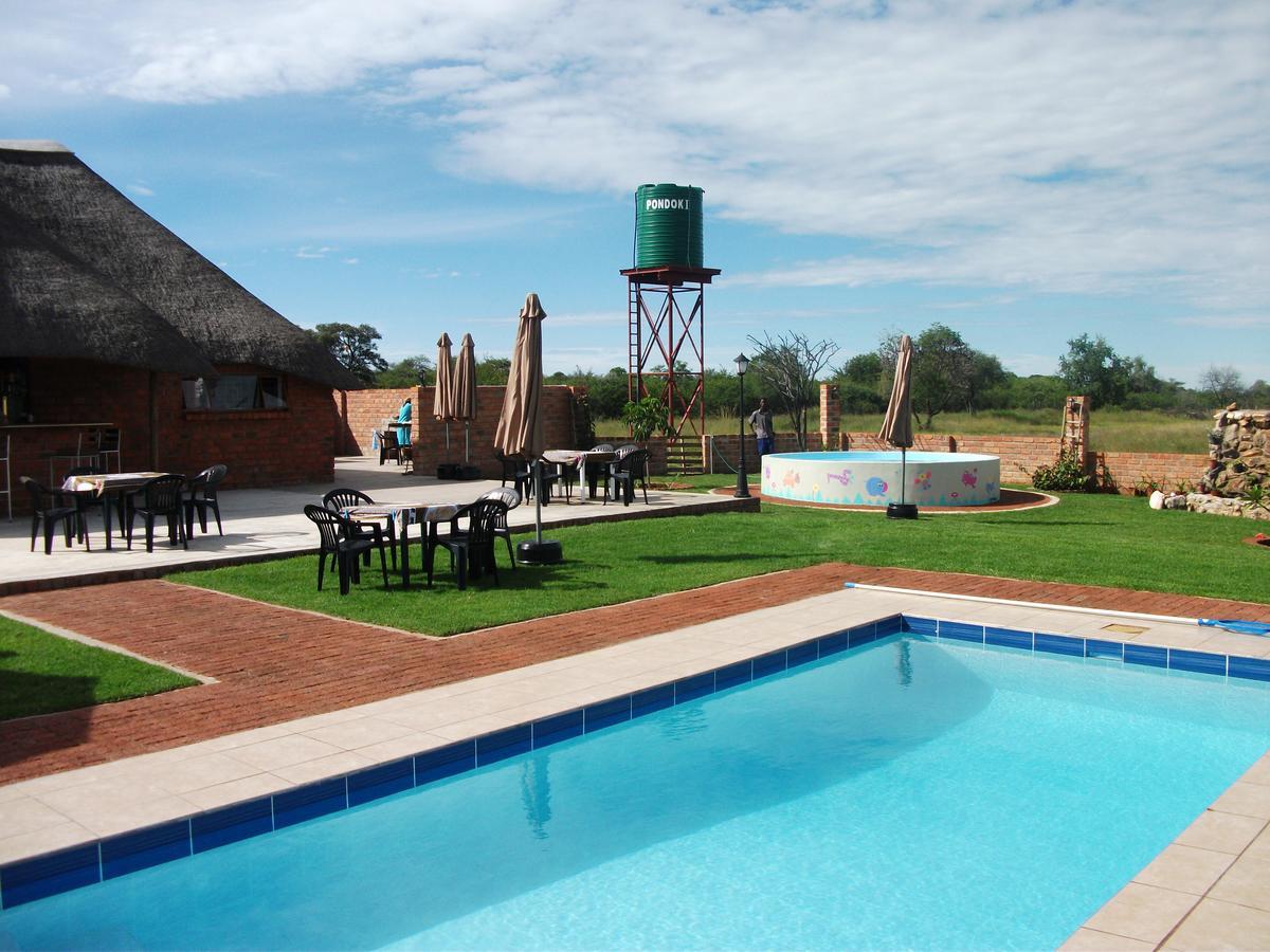 Pondoki Rest Camp Grootfontein Экстерьер фото