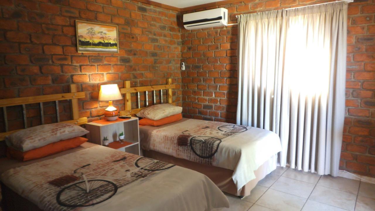 Pondoki Rest Camp Grootfontein Экстерьер фото