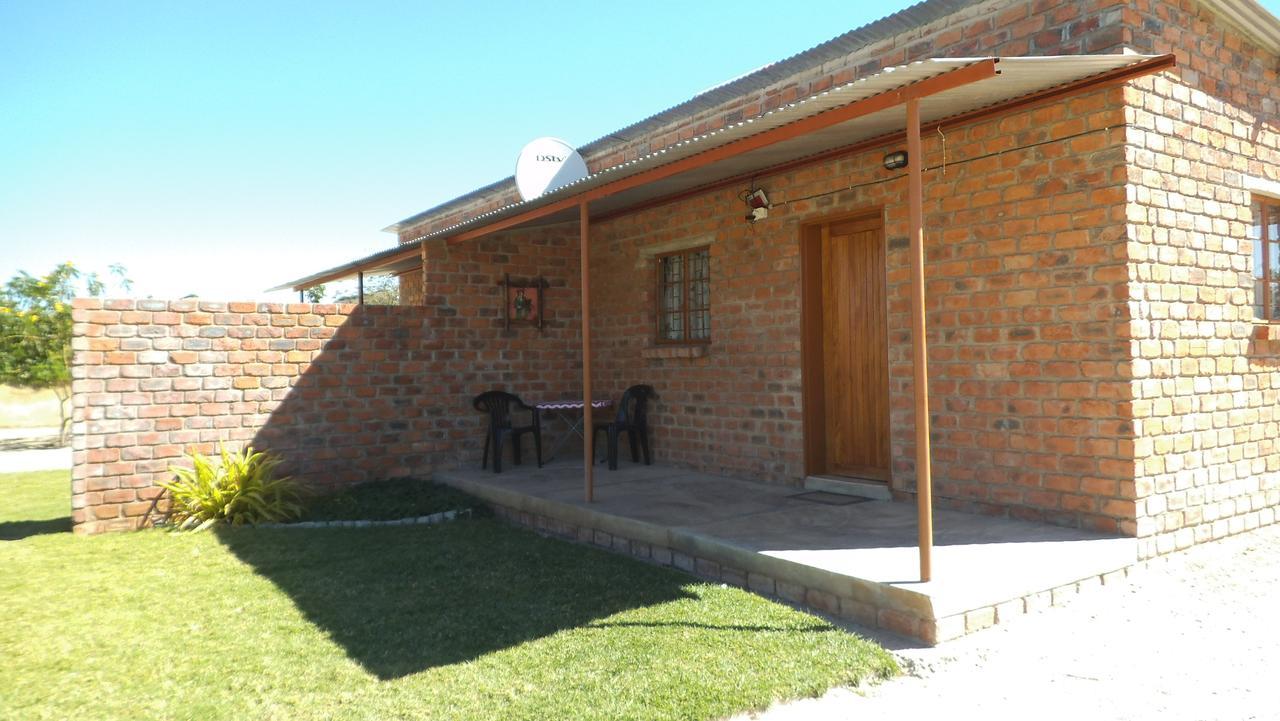 Pondoki Rest Camp Grootfontein Экстерьер фото