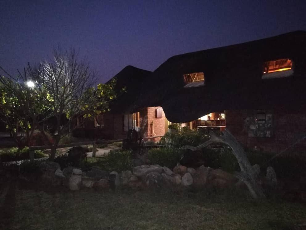 Pondoki Rest Camp Grootfontein Экстерьер фото
