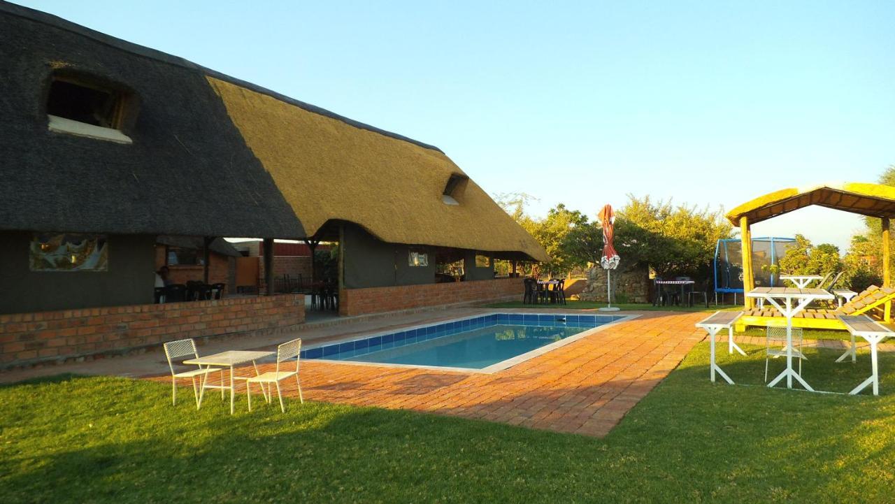 Pondoki Rest Camp Grootfontein Экстерьер фото